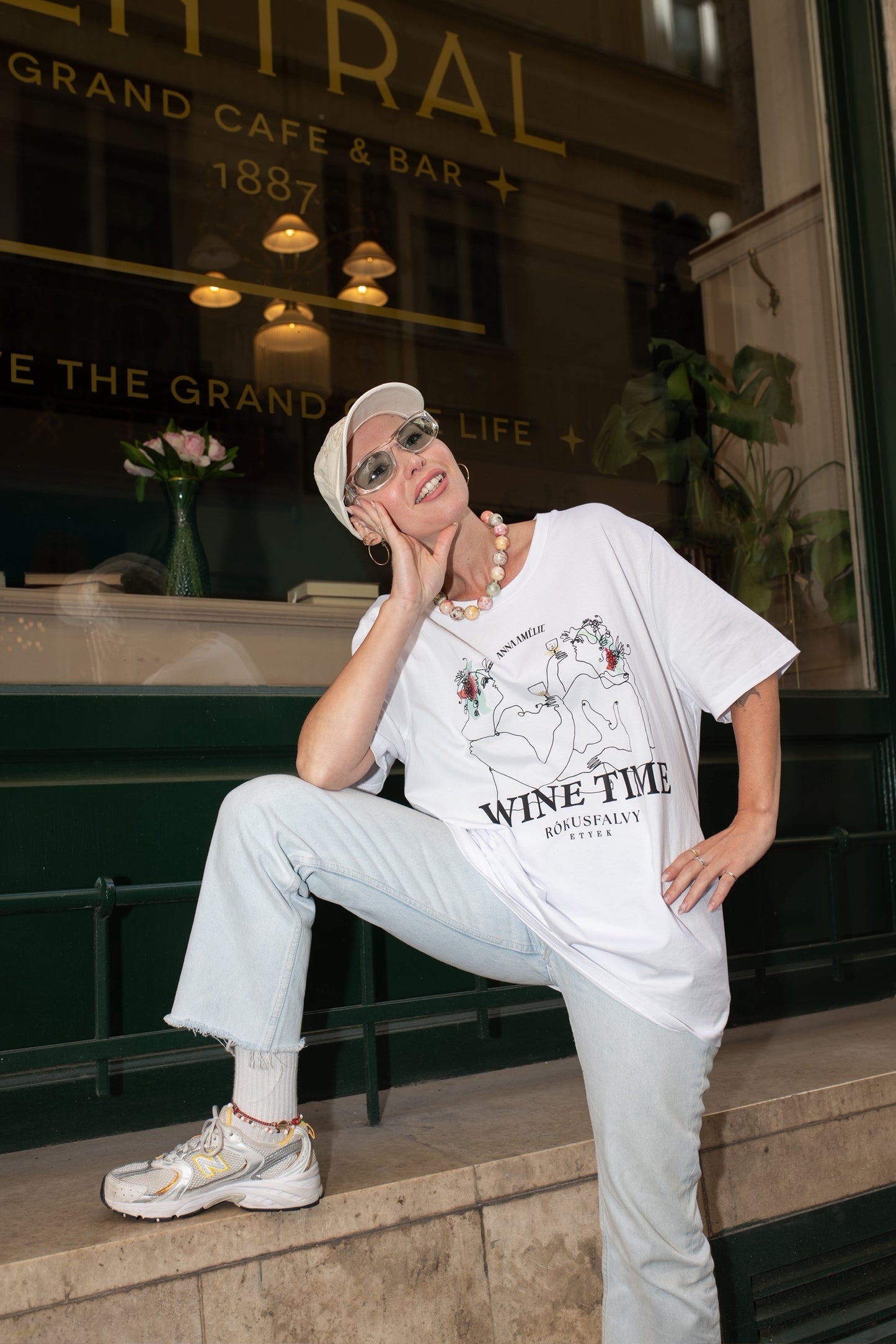 “WINE TIME” CLASSIC T-SHIRT | RÓKUSFALVY x ANNA AMÉLIE