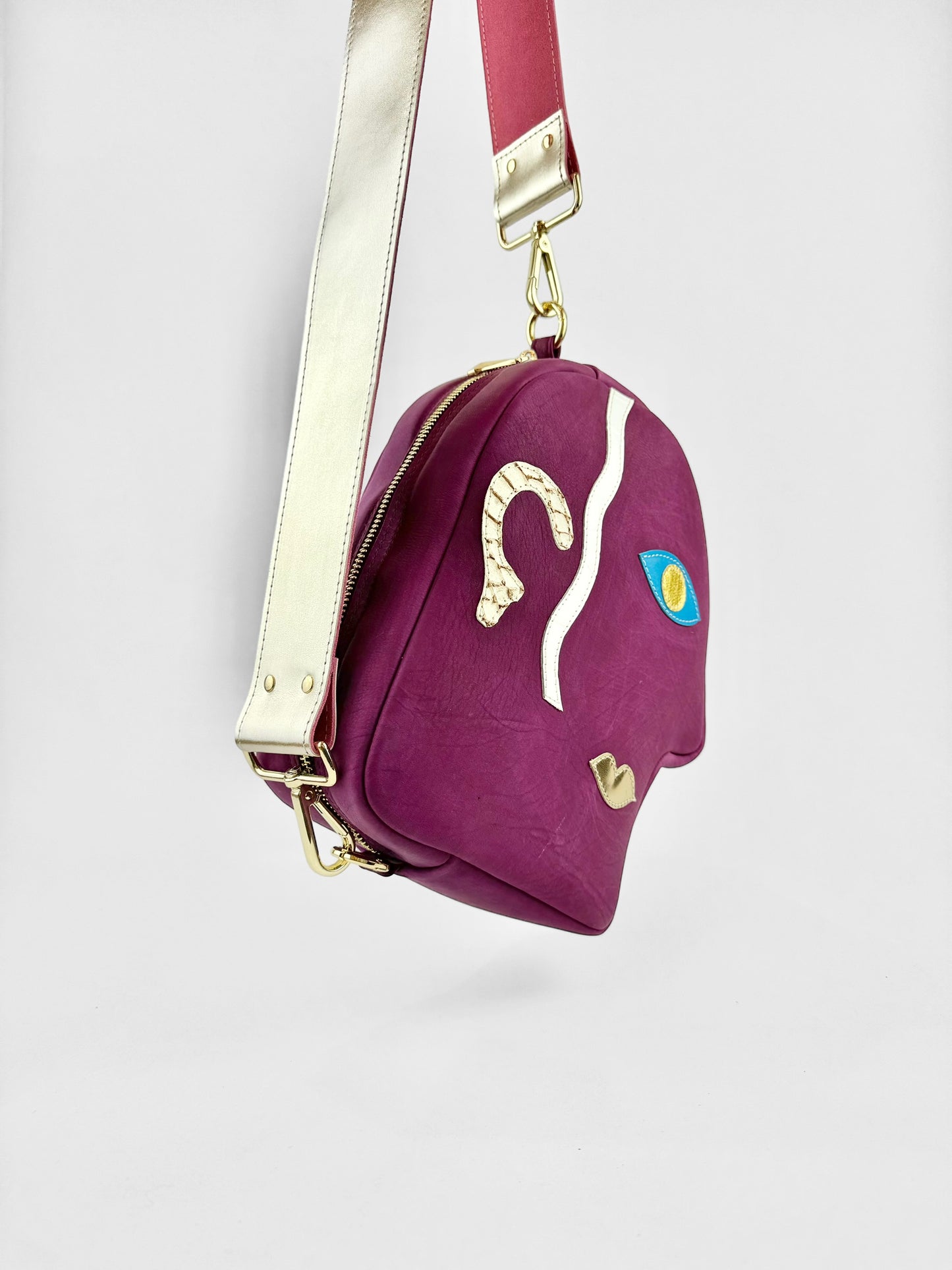 “7 HEADED PERSON” BAG | FUCHSIA NATURAL TEXTURED LEATHER