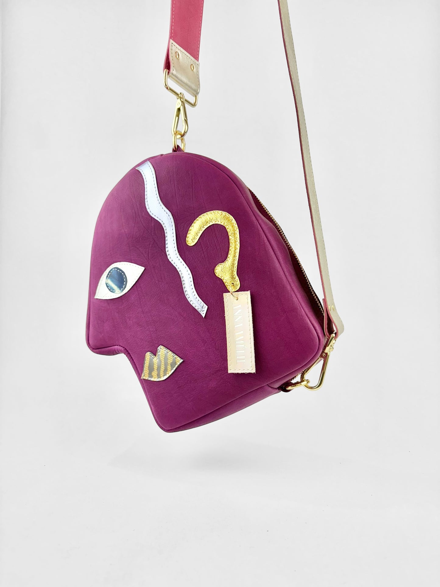 “7 HEADED PERSON” BAG | FUCHSIA NATURAL TEXTURED LEATHER