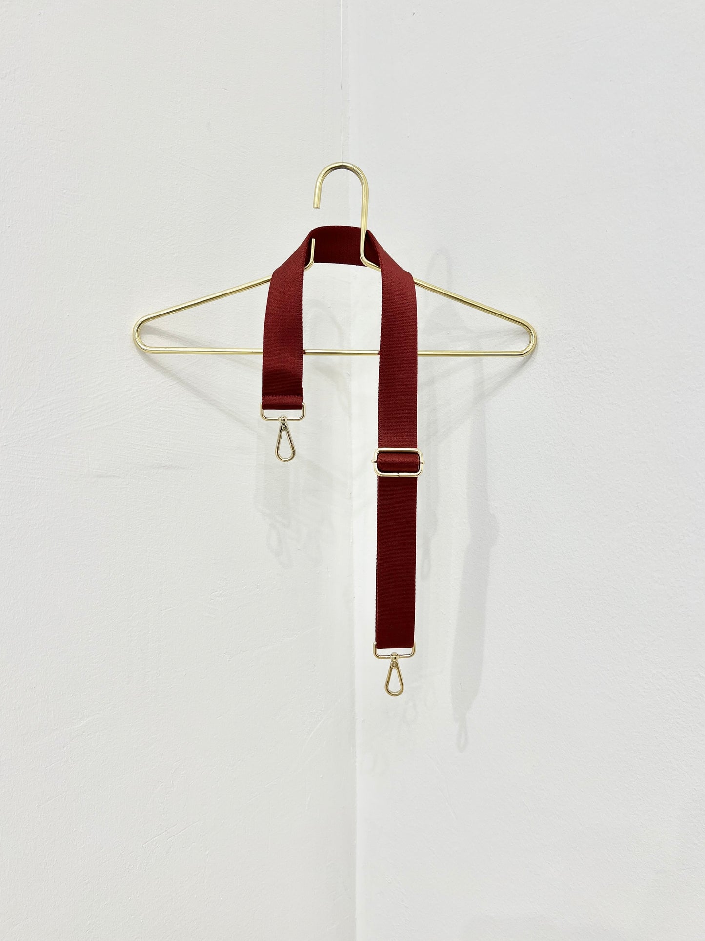 WEBBING SHOULDER STRAP | BURGUNDY SATIN PUFFER