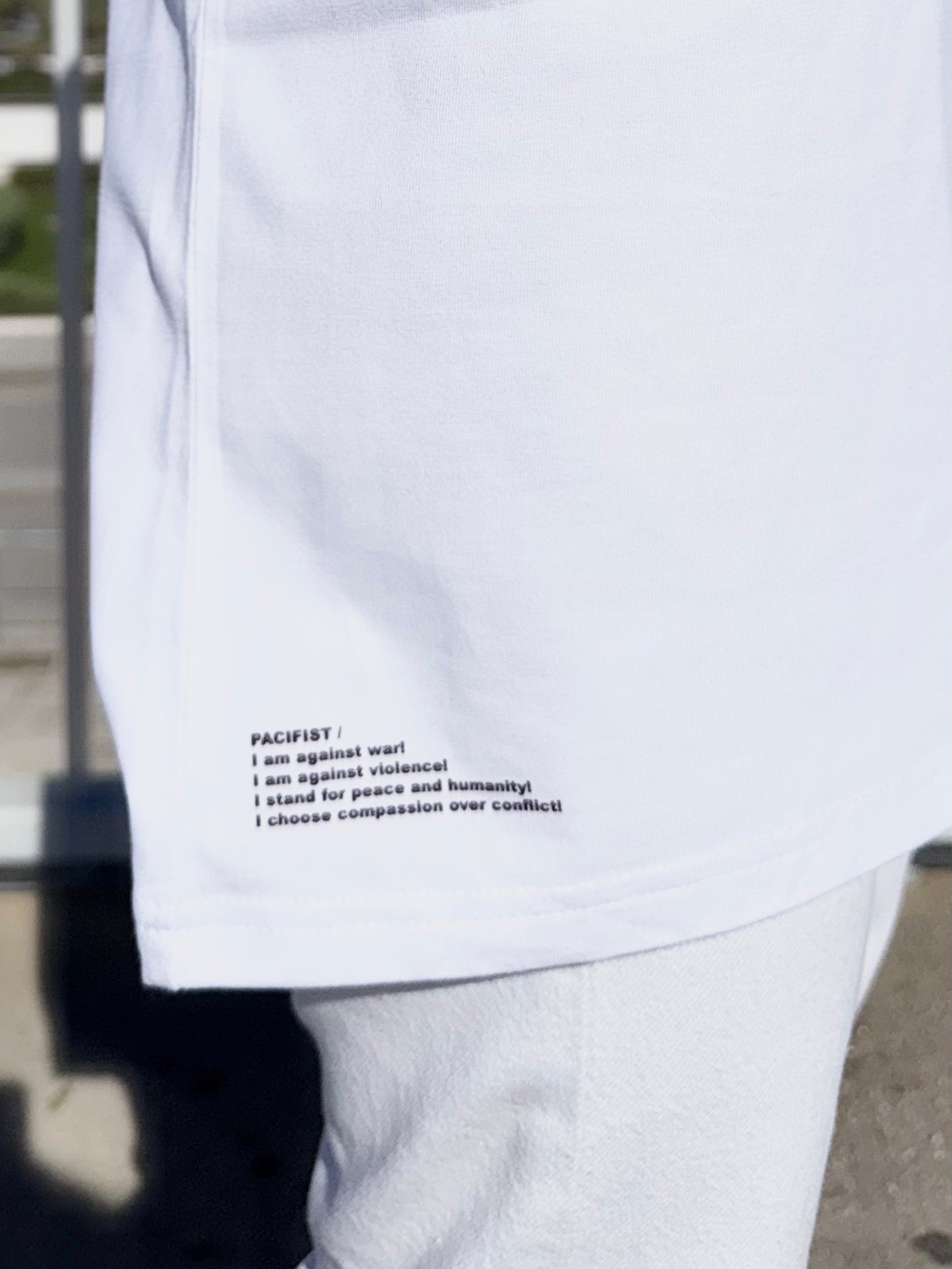 “PACIFIST” OVERSIZED T-SHIRT | WHITE
