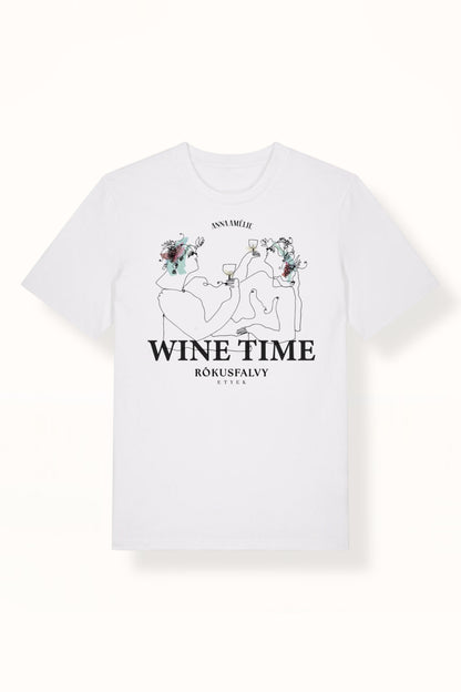 “WINE TIME” CLASSIC T-SHIRT | RÓKUSFALVY x ANNA AMÉLIE