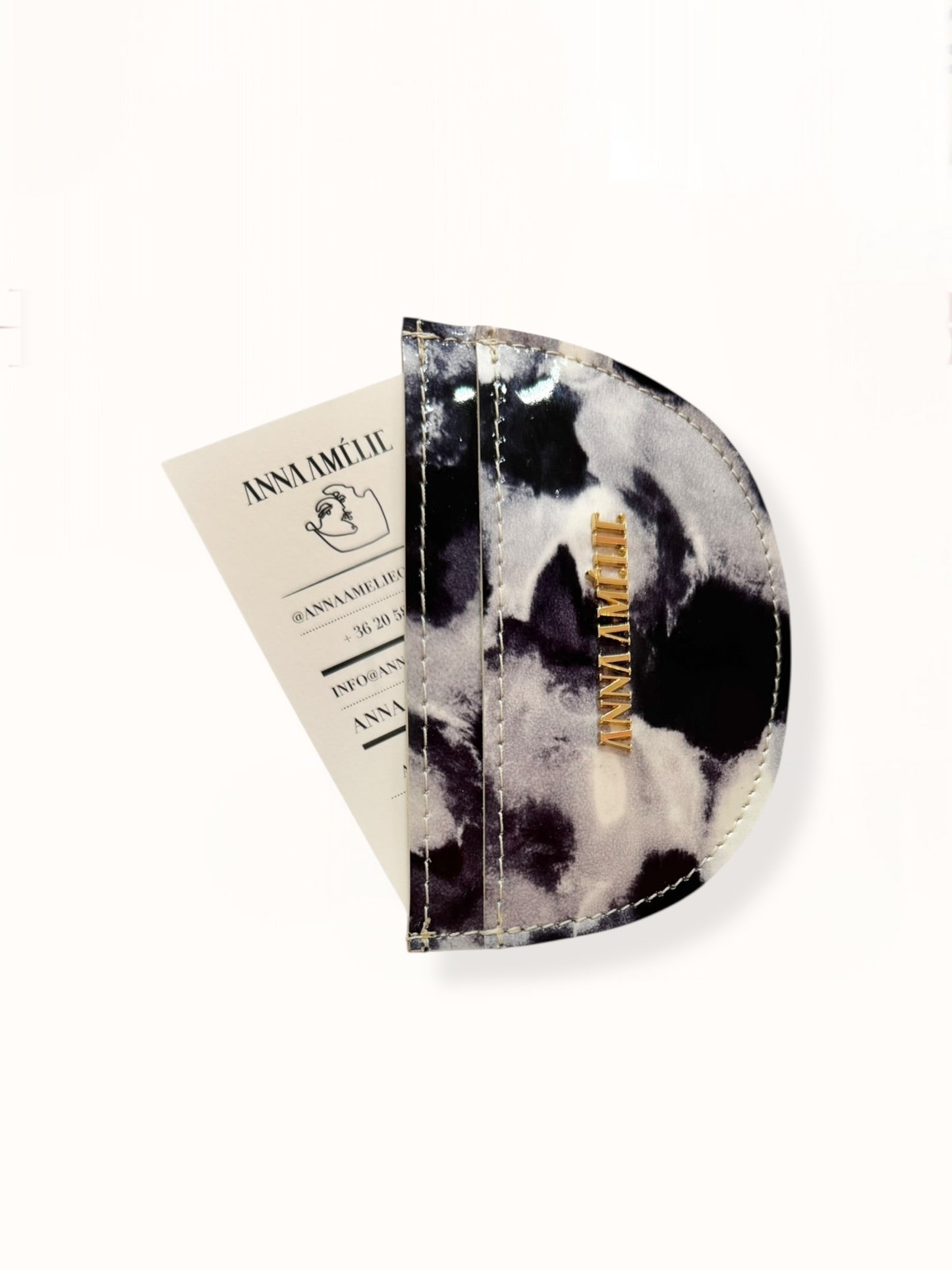 ROUNDED CARD HOLDER - GREY & BLACK MARBLED PATENT LEATHER