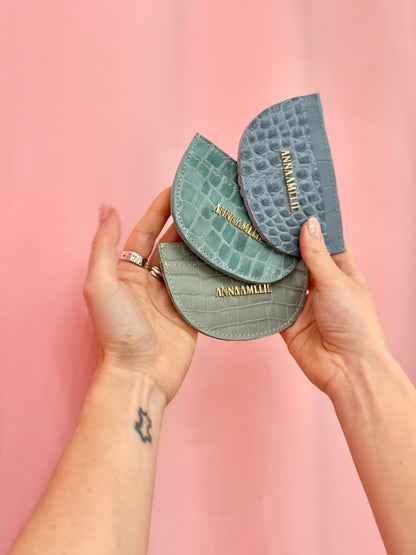 ROUNDED CARD HOLDER - GREY-BLUE CROC EMBOSSED LEATHER
