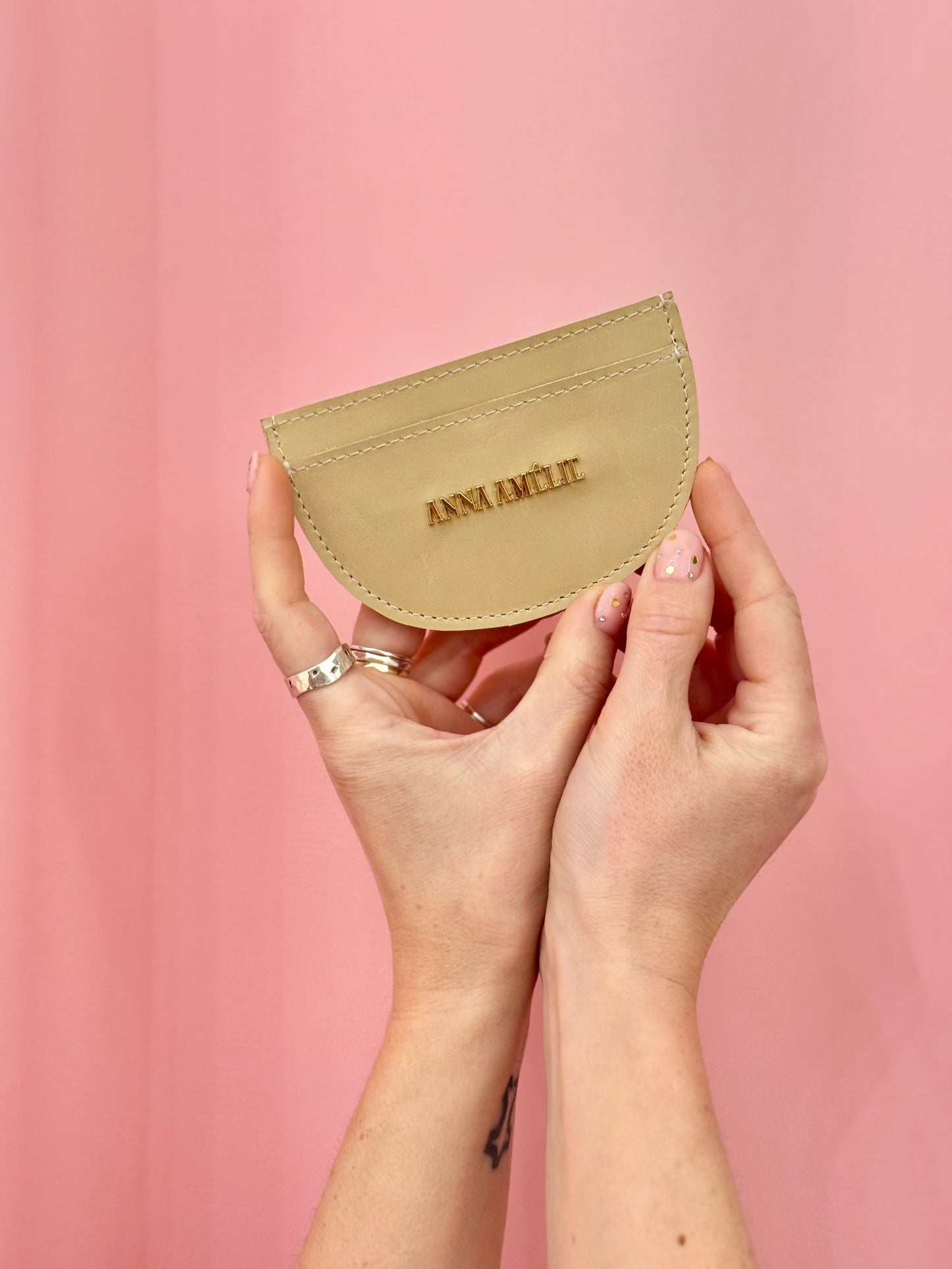 ROUNDED CARD HOLDER - NATURAL BEIGE SMOOTH LEATHER