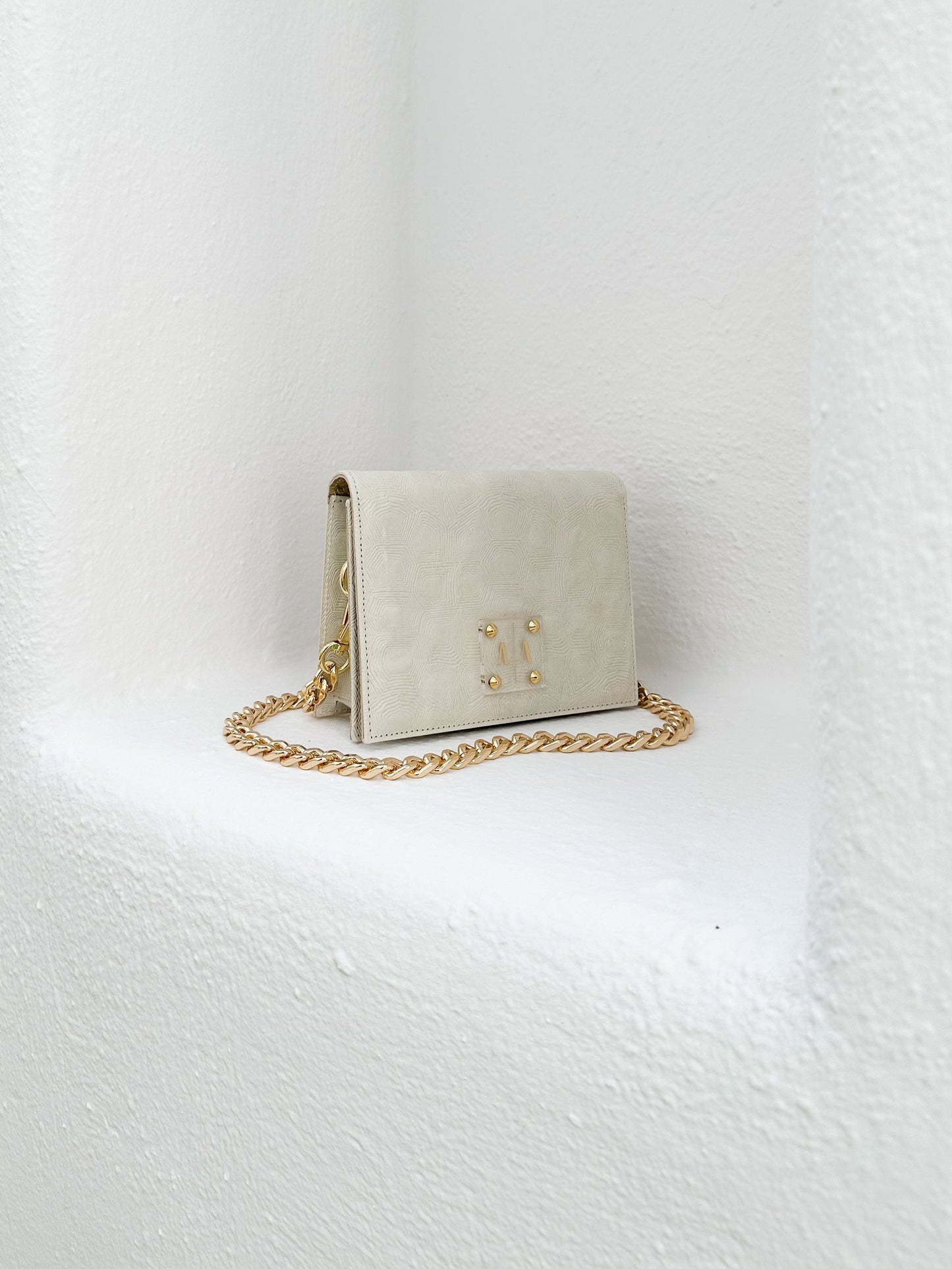 ARIAN BAG | OFF-WHITE TURTLE EMBOSSED