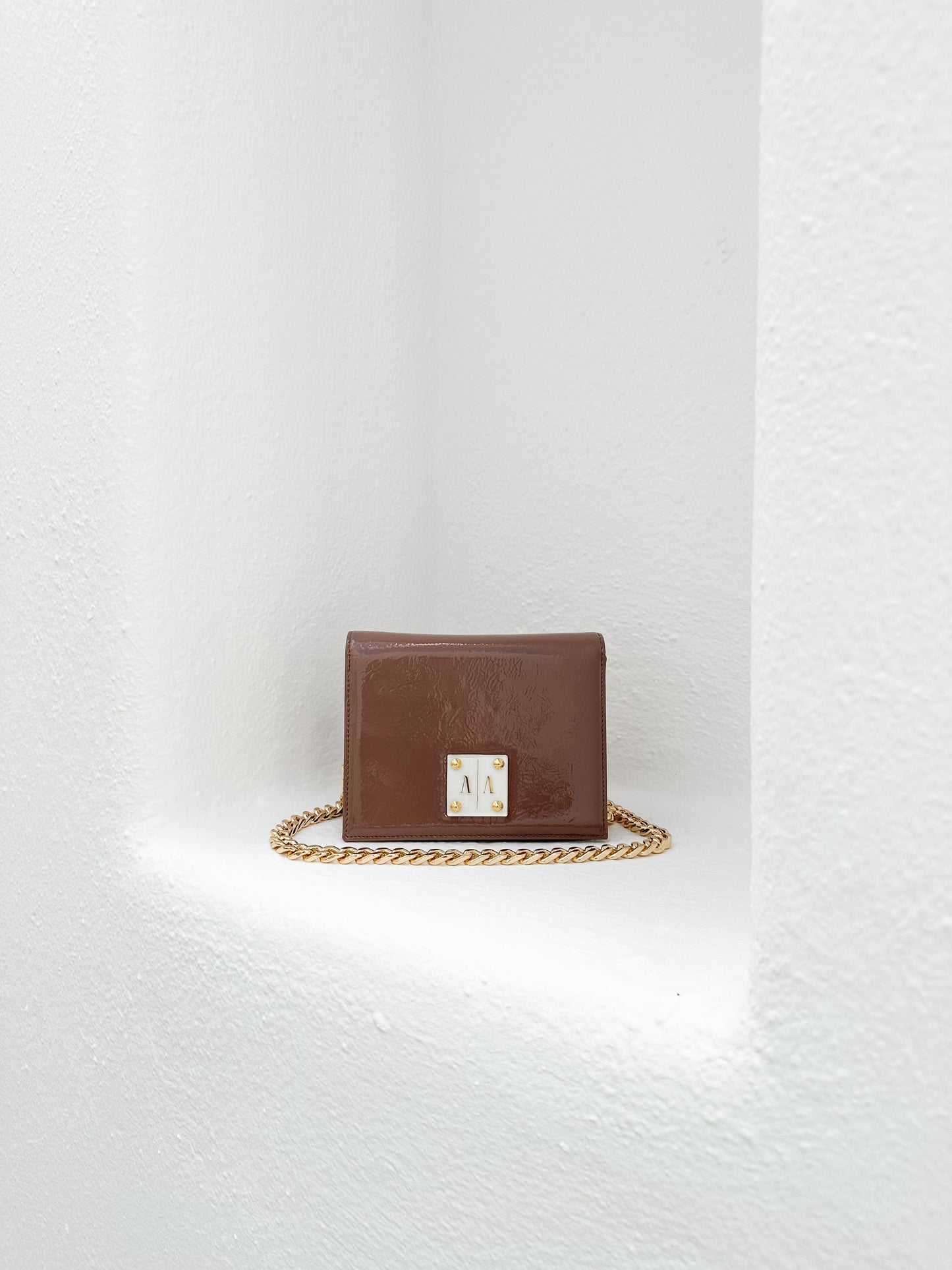 ARIAN BAG | LATTE BROWN PATENT LEATHER