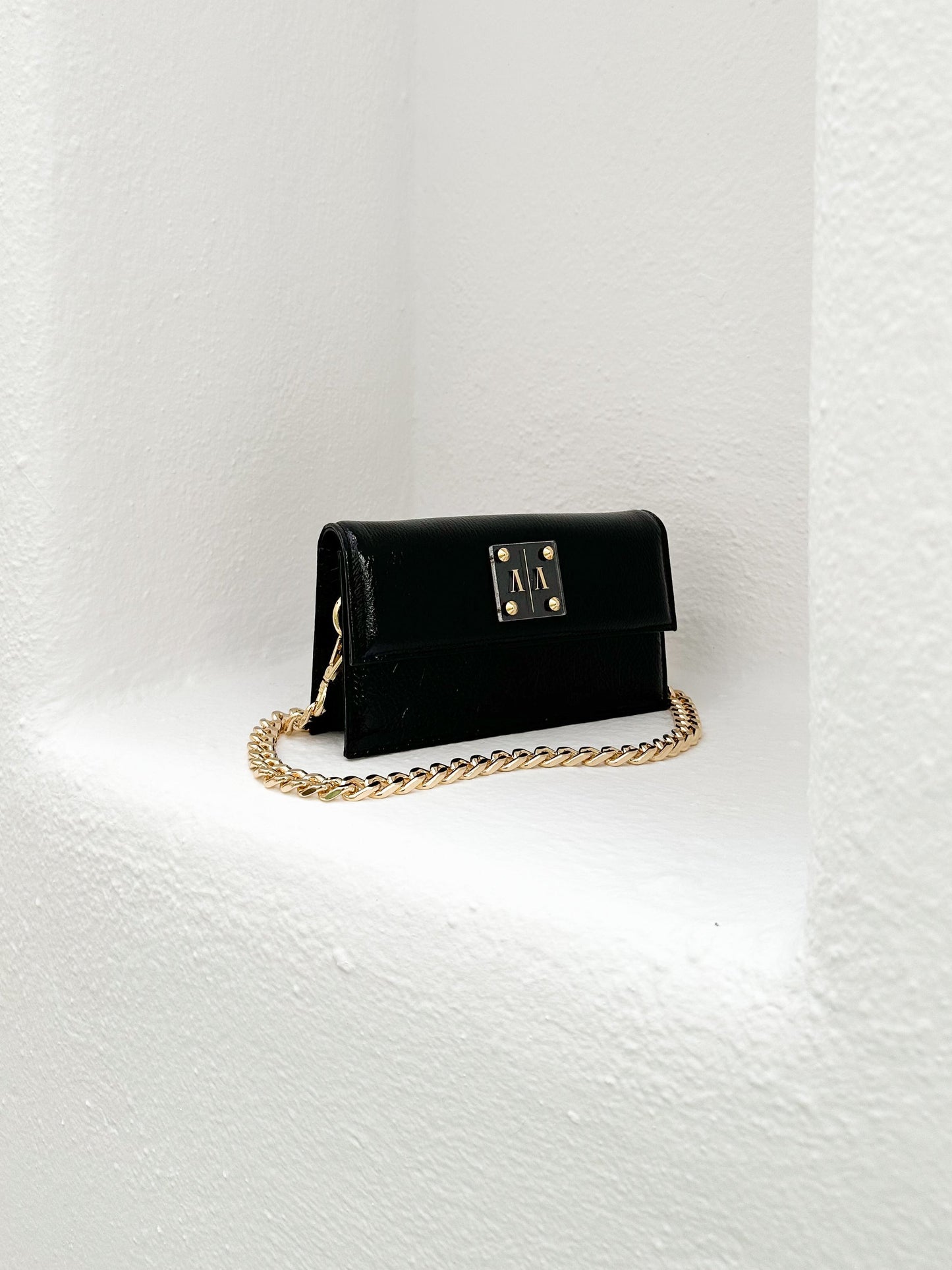 LOULOU BAG | BLACK CRINKLE PATENT LEATHER