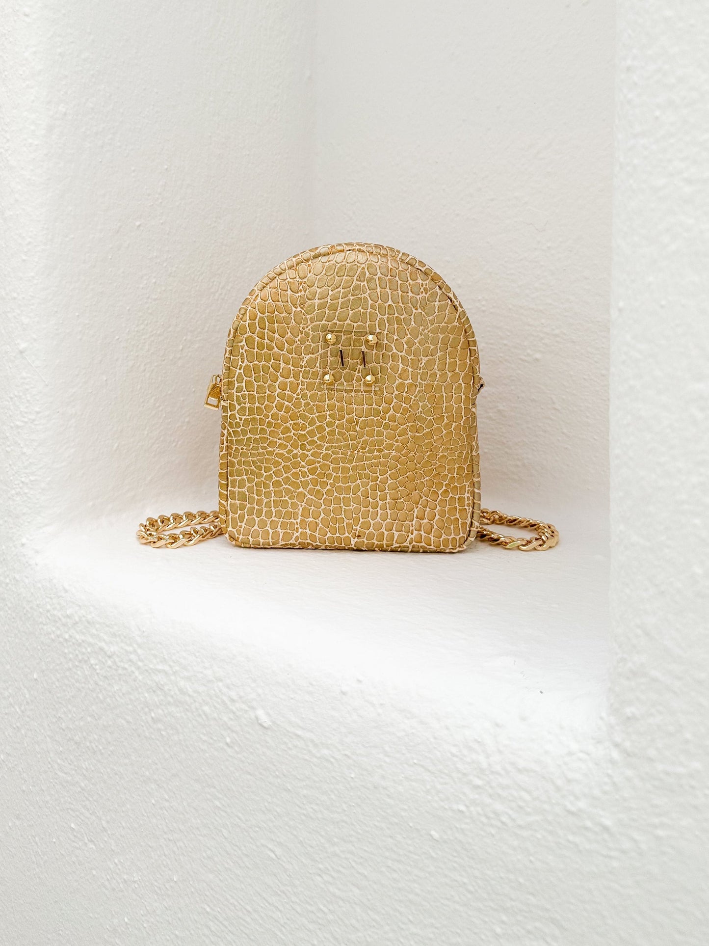 DORA BACKPACK | GOLDEN BEIGE EMBOSSED LEATHER