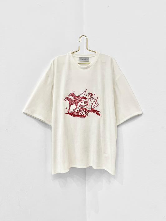 VELVET EMBROIDERED T-SHIRT - ARTEMIS | WHITE AND RED
