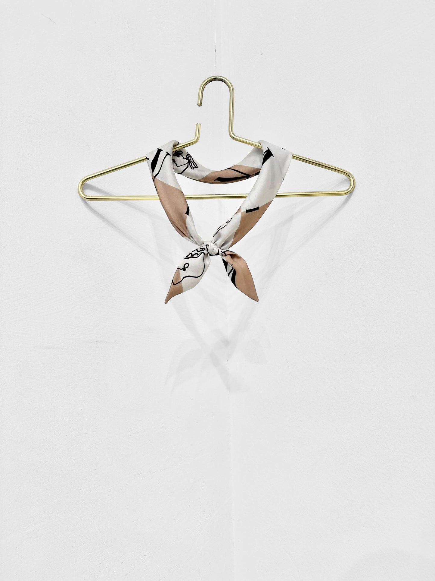 TRIANGLE SILK SCARF - CHECK LOGO PRINT | BEIGE