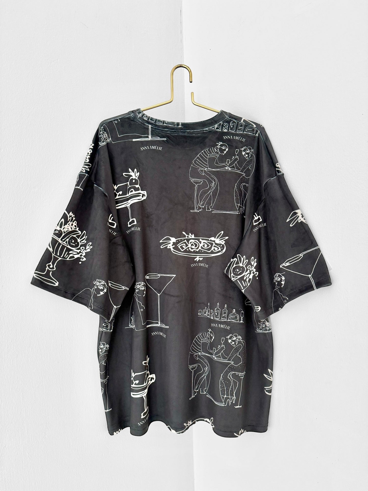 VELVET OVERSIZED T-SHIRT - FEAST PRINT | BLACK