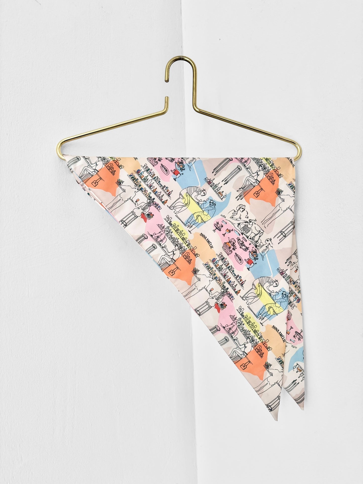 TRIANGLE SCARF  - BAR SCENES PRINT | MULTICOLOR POP