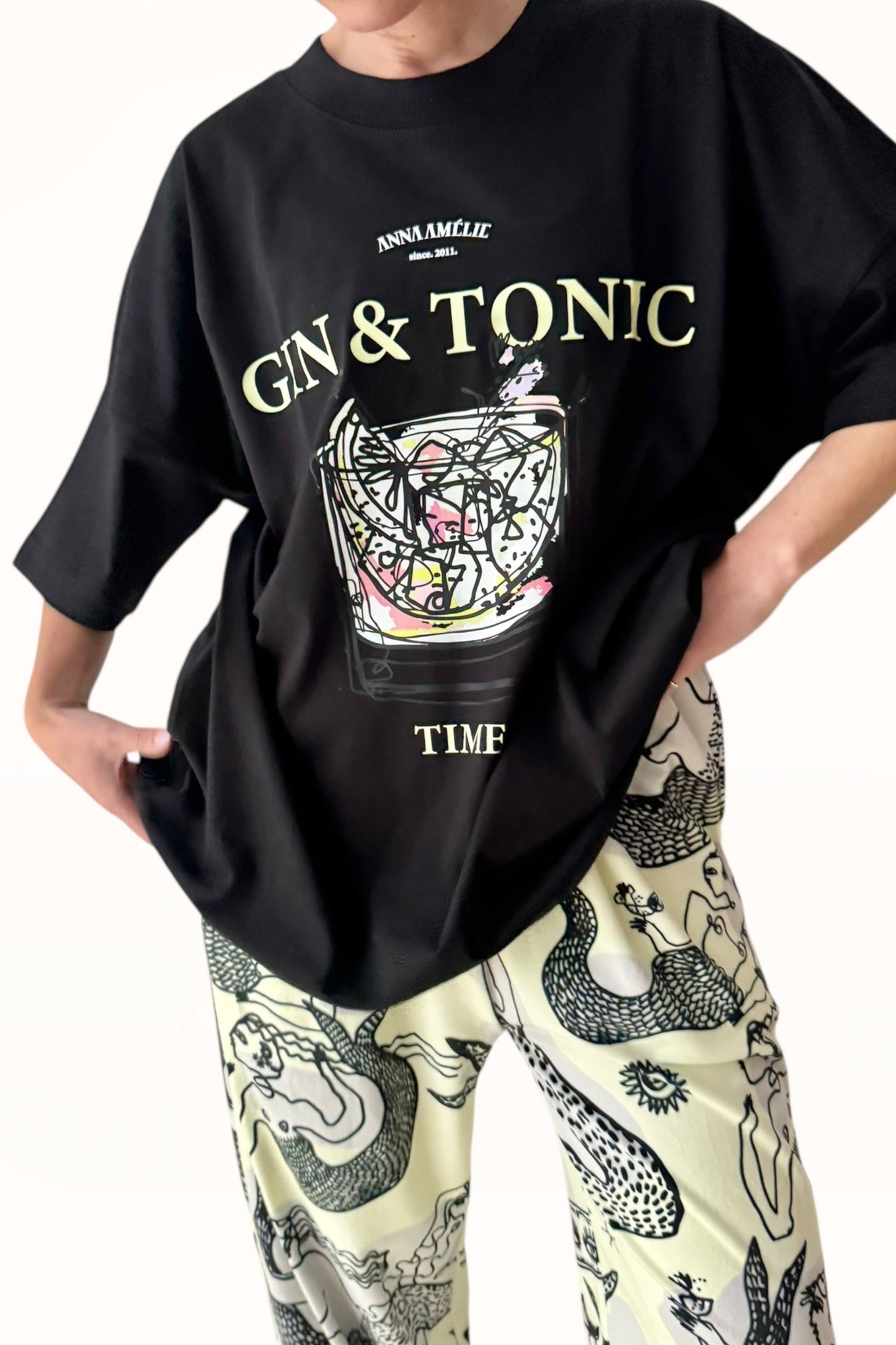 “GIN TONIC” OVERSIZED T-SHIRT | BLACK