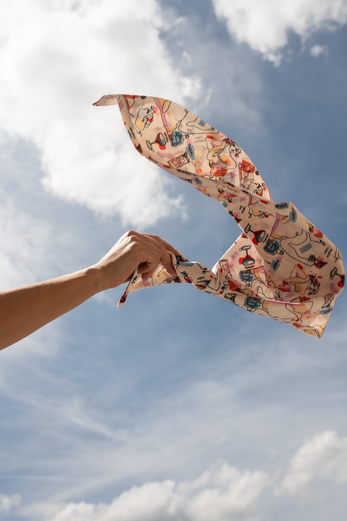 TRIANGLE SCARF - “PALOMA” PRINT | DON JULIO x ANNA AMÉLIE